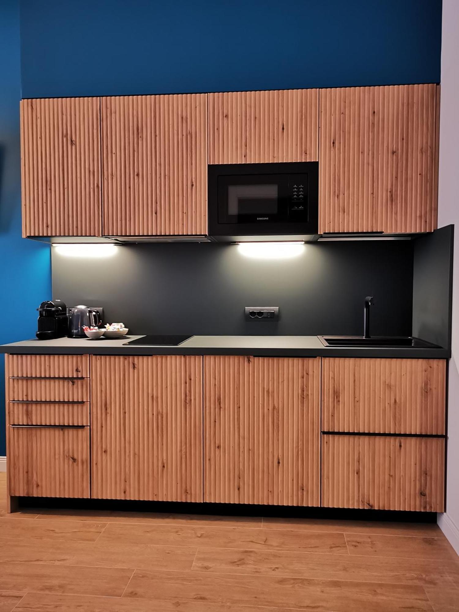 Cattaro 65 - Flexible Check-In Apartments Бари Экстерьер фото