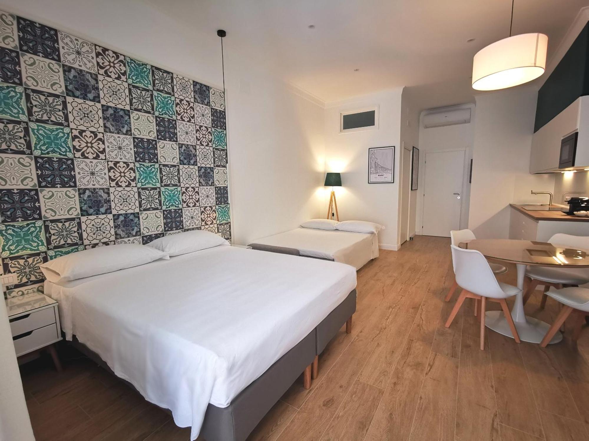 Cattaro 65 - Flexible Check-In Apartments Бари Экстерьер фото