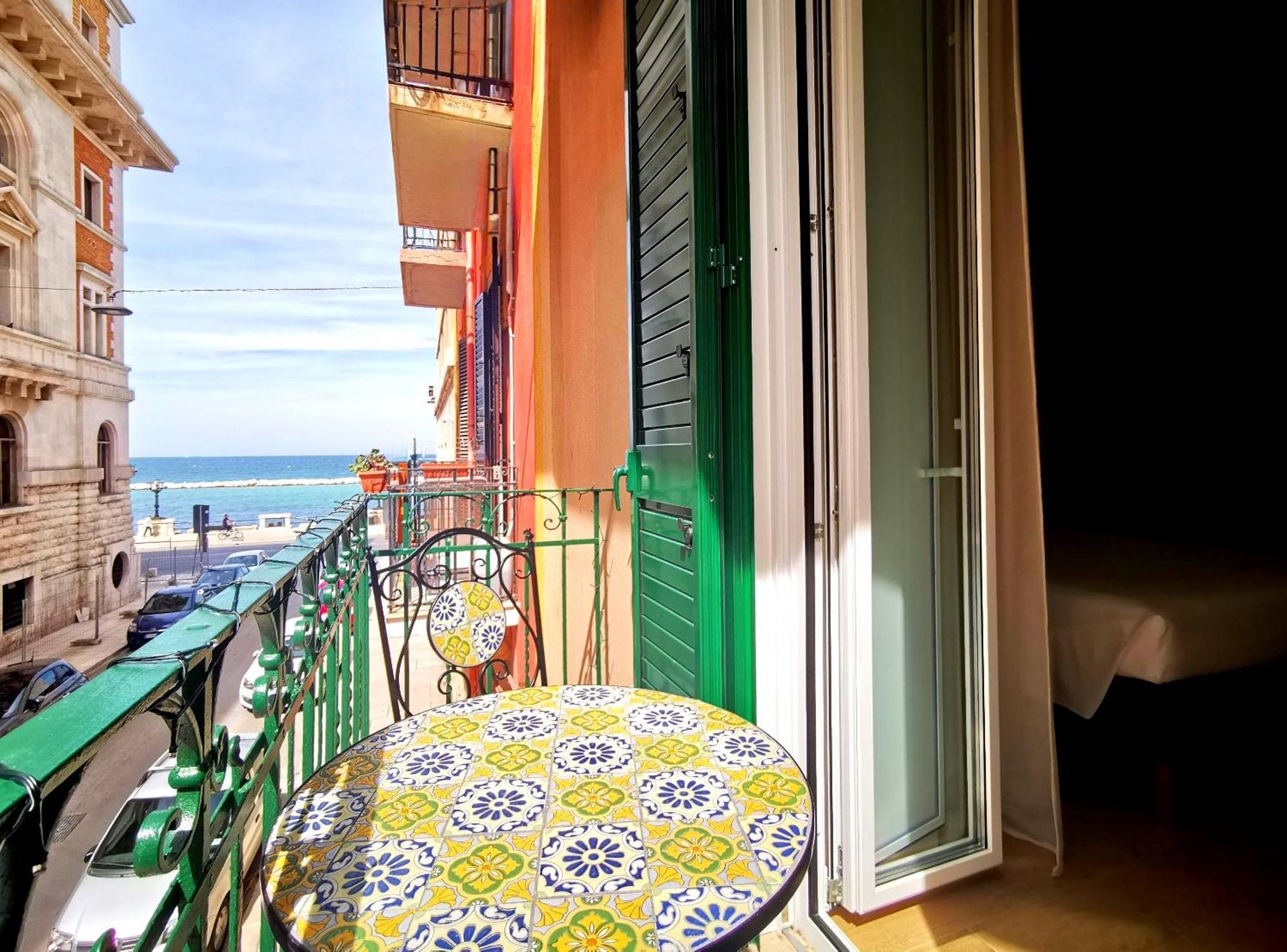 Cattaro 65 - Flexible Check-In Apartments Бари Экстерьер фото